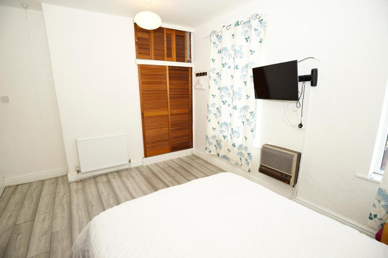 White House Apartment Manchester Bagian luar foto